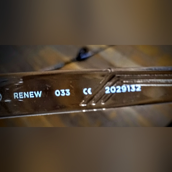 INDESCRATCHABLES / RENEW CRYSTAL ICICLE SUNGLASSES - Picture 5 of 7